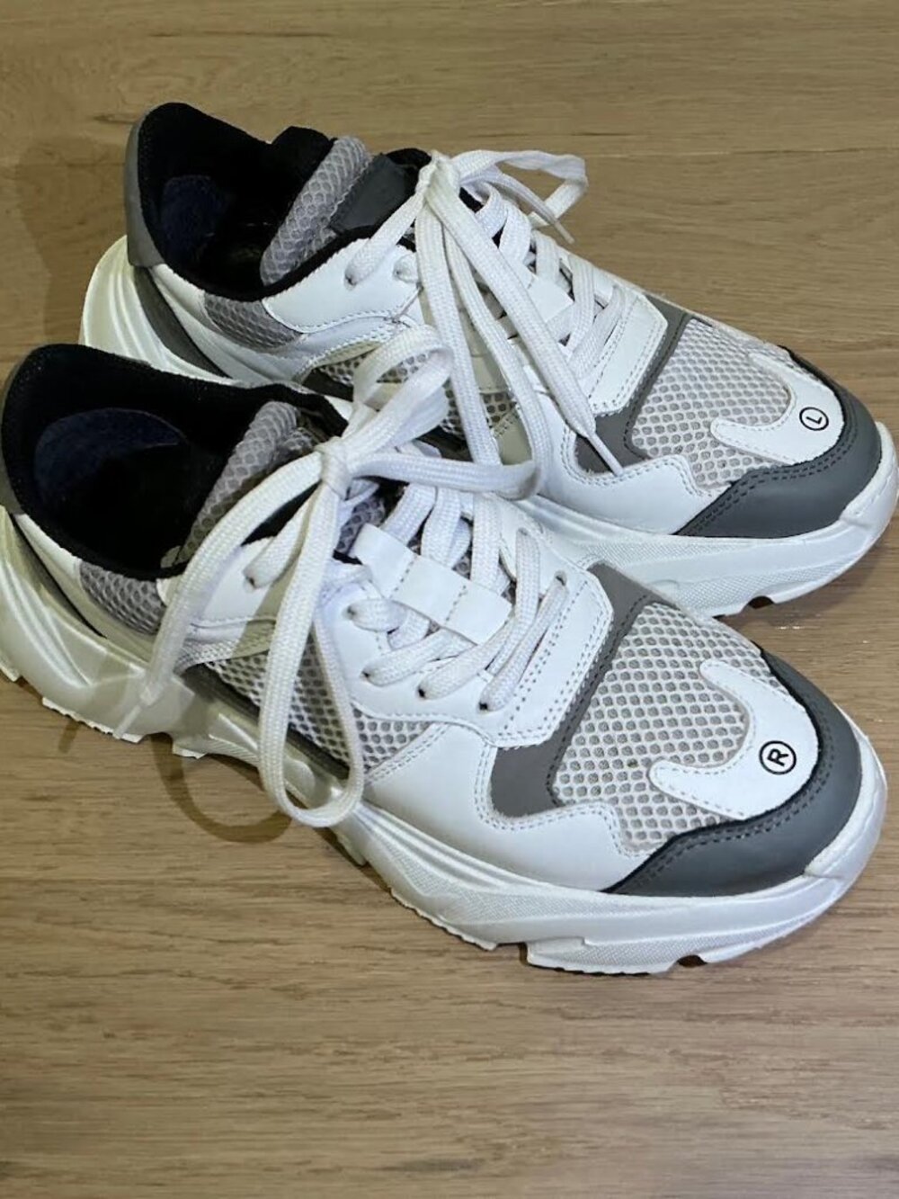 ESC "Sample not for sale" Left and Right Shoes, worn once